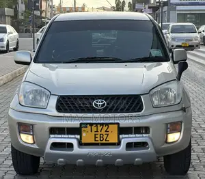 Toyota RAV4 Automatic 2003 Beige