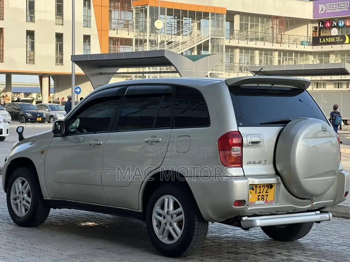 Toyota RAV4 Automatic 2003 Beige