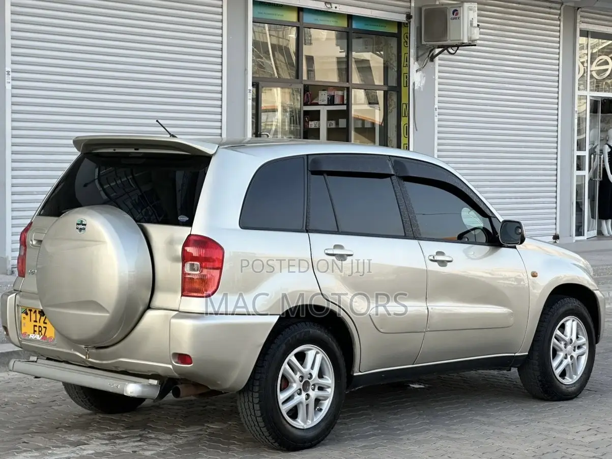 Toyota RAV4 Automatic 2003 Beige