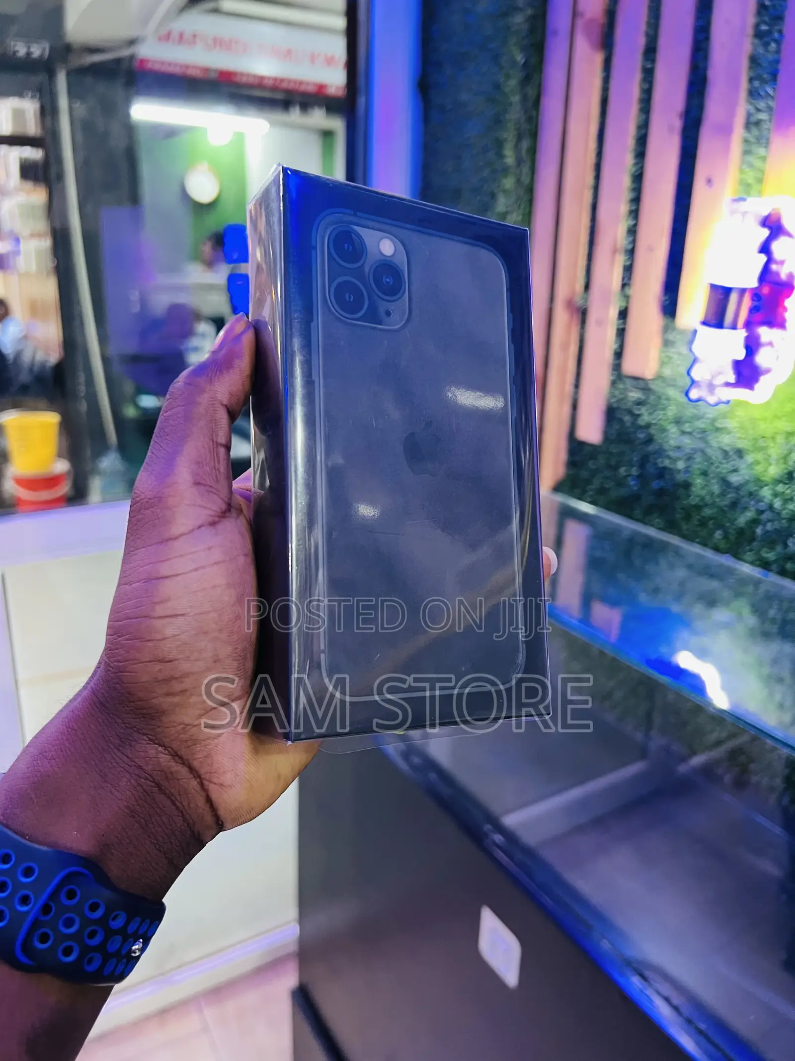 New Apple iPhone 11 Pro 64 GB Black