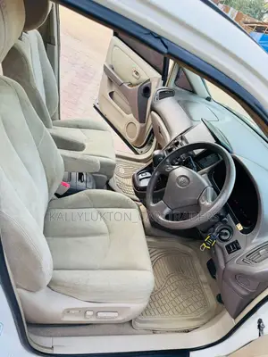 Toyota Harrier 2005 White