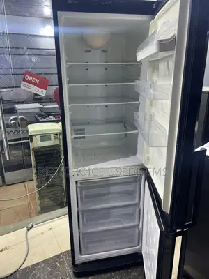 Friji La Samsung Zuri Bado Jipya Used Bado Jipya