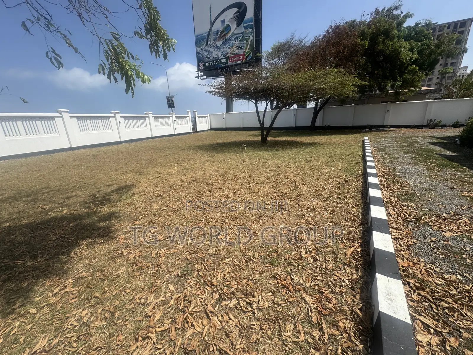 6bdrm Bungalow in Upanga West Near, Kinondoni for sale
