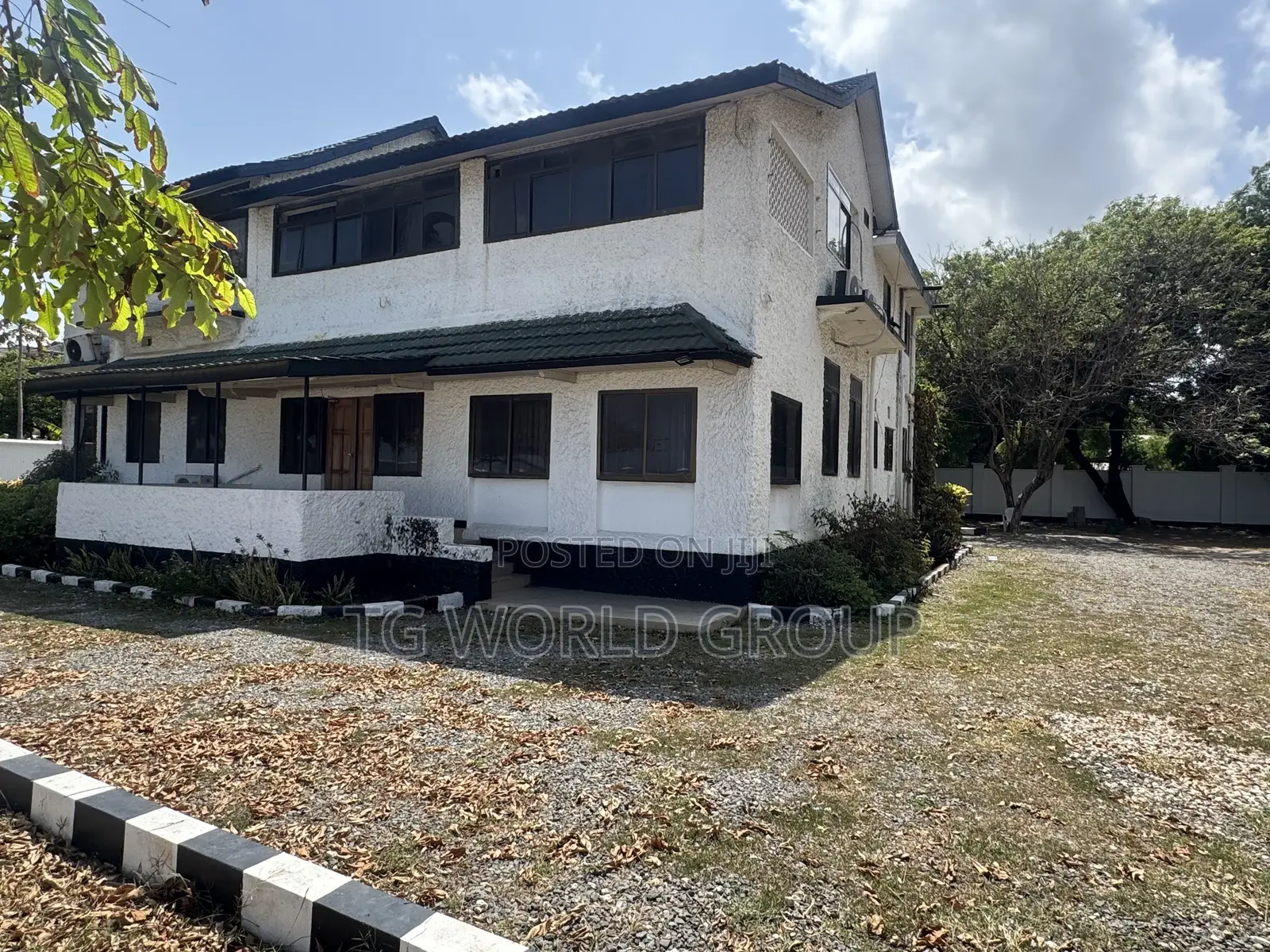 6bdrm Bungalow in Upanga West Near, Kinondoni for sale