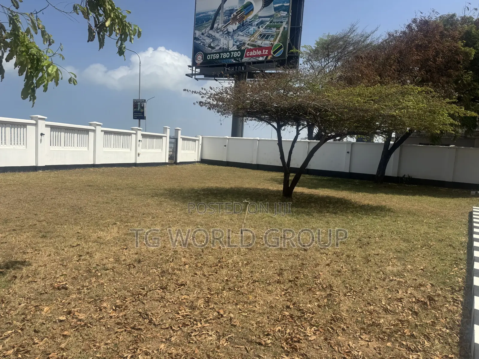 6bdrm Bungalow in Upanga West Near, Kinondoni for sale