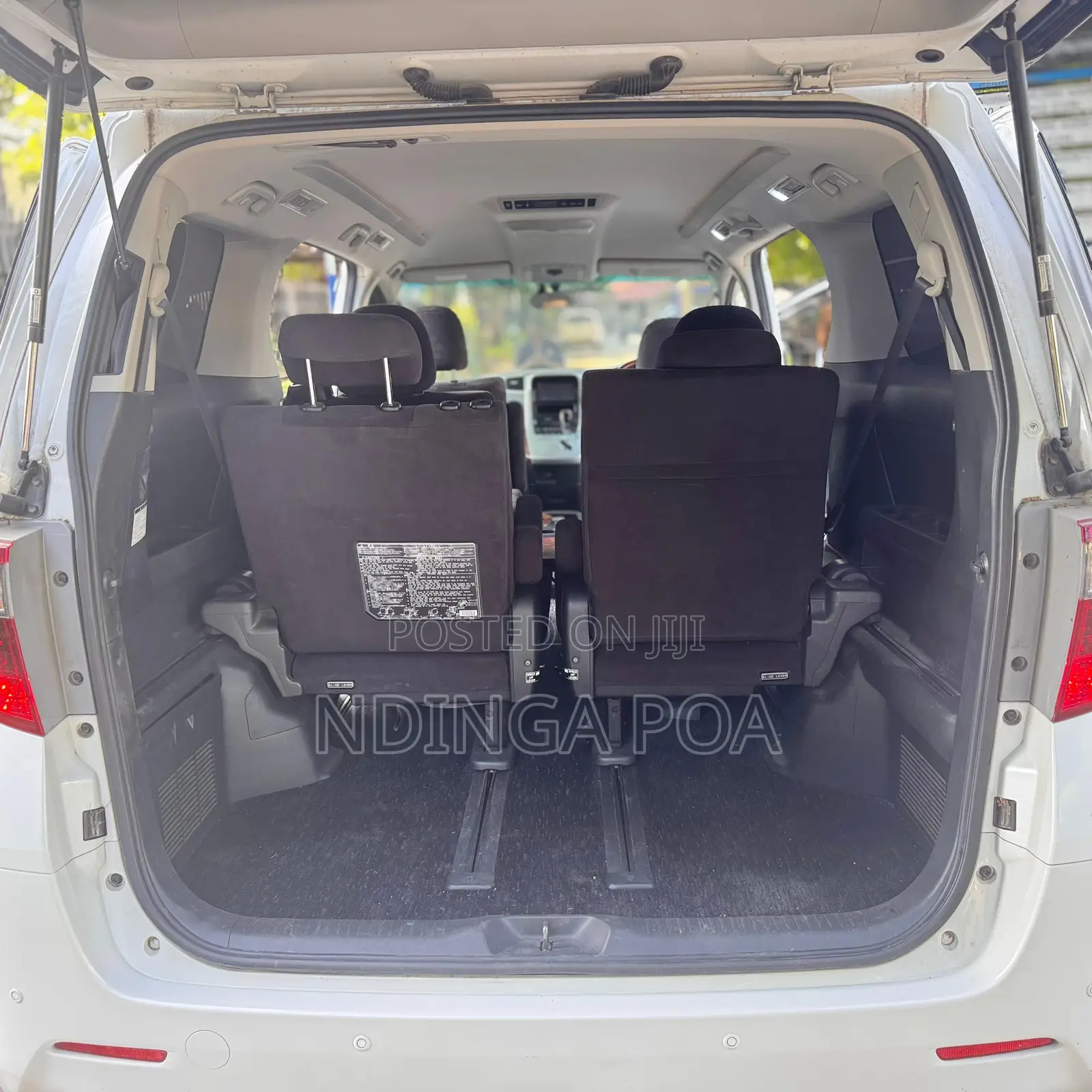 Toyota Alphard 2.4 Petrol AWD 2009 White