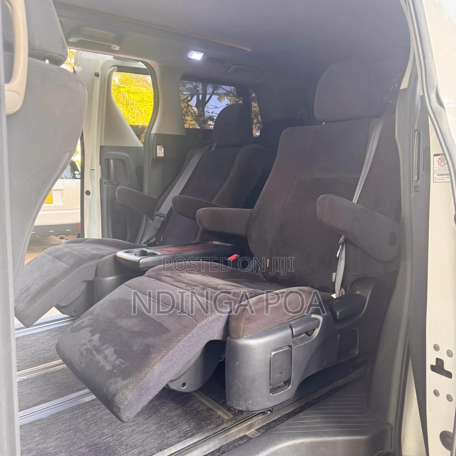 Toyota Alphard 2.4 Petrol AWD 2009 White