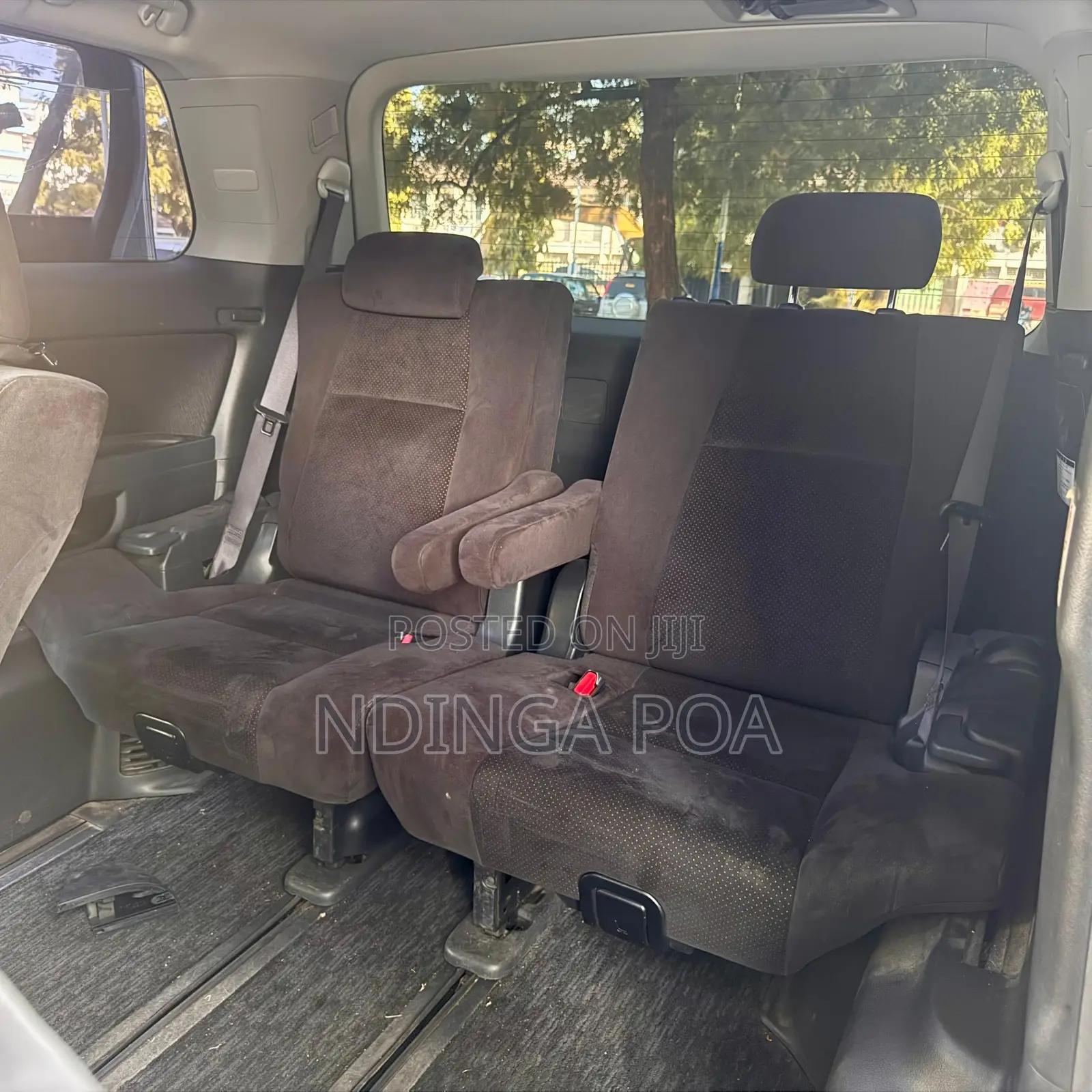 Toyota Alphard 2.4 Petrol AWD 2009 White
