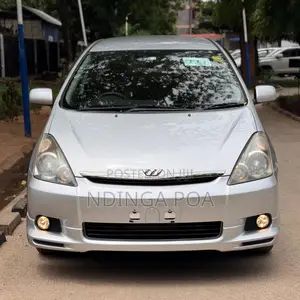 Toyota Wish 2004 Silver