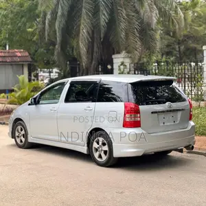 Toyota Wish 2004 Silver