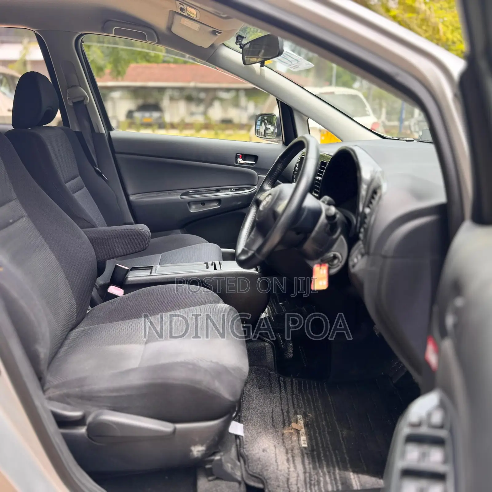 Toyota Wish 2004 Silver