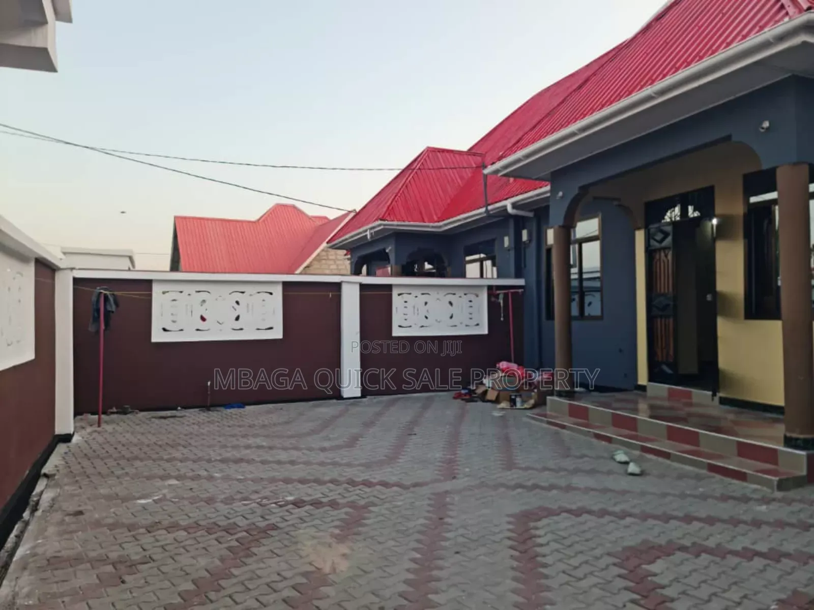 3bdrm Apartment in Chamanzi, Mbagala for sale
