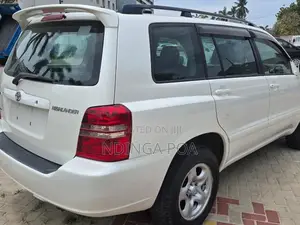 Toyota Kluger 2006 White