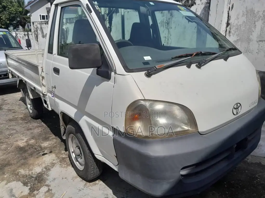Toyota Lite-Ace 2002 White