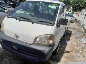 Toyota Lite-Ace 2002 White