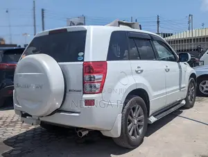 Suzuki Escudo 2007 White