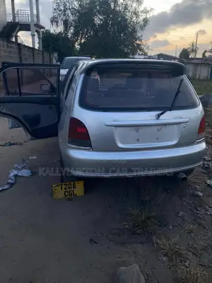 Toyota Starlet 2000 Silver