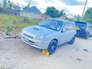 Toyota Starlet 2000 Silver