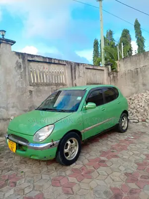 Toyota Duet 2005 Green