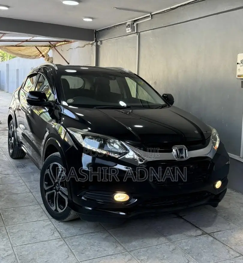 Honda Vezel 2016 Black