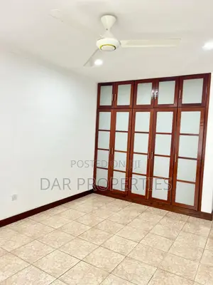 5bdrm House in Msasani Beach for rent