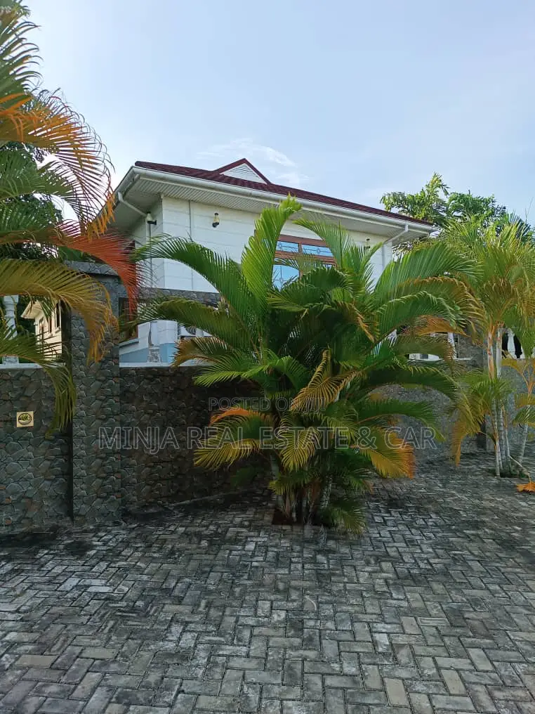Furnished 3bdrm House in Goba for rent