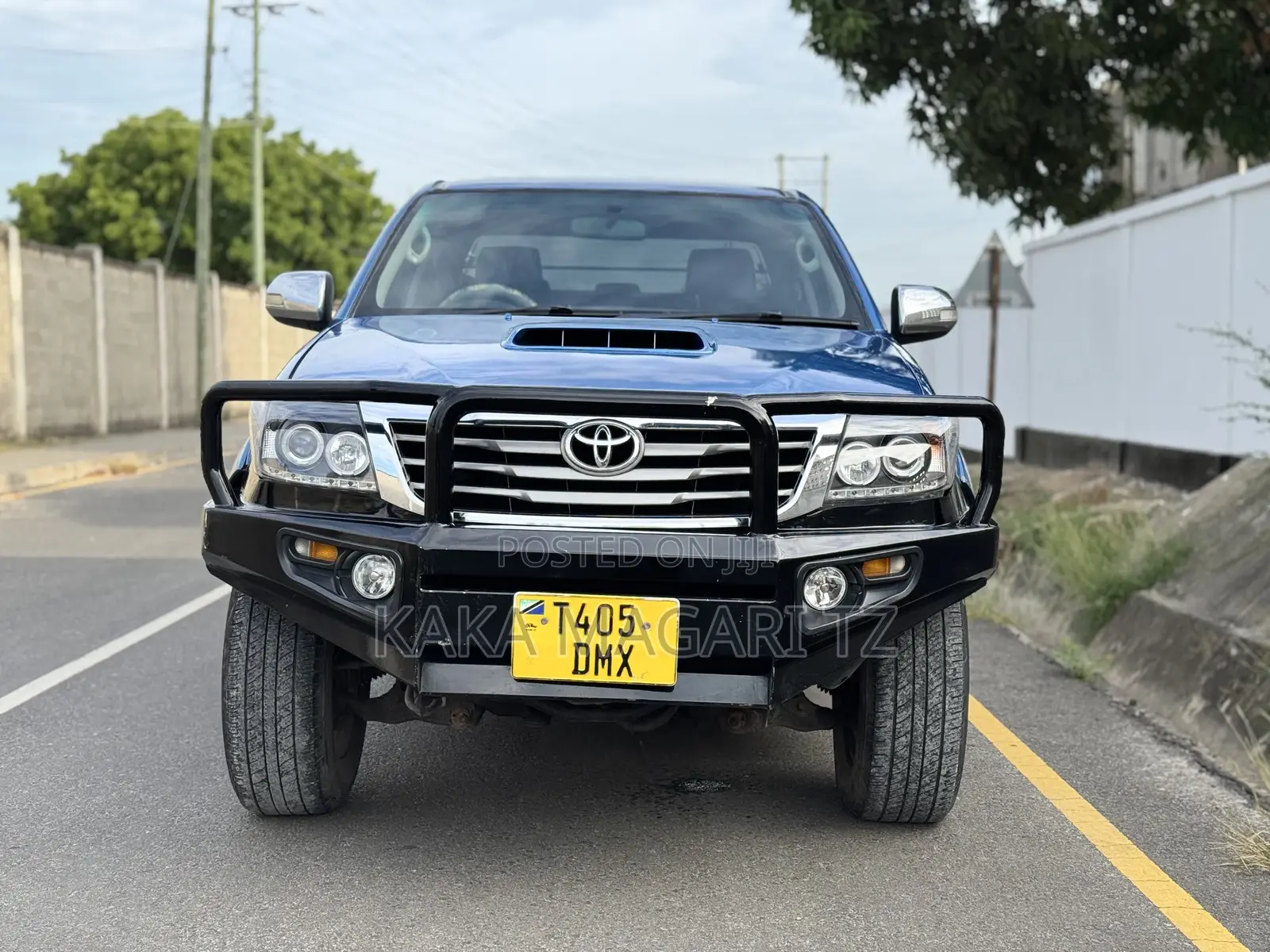 Toyota Hilux 2014 Blue