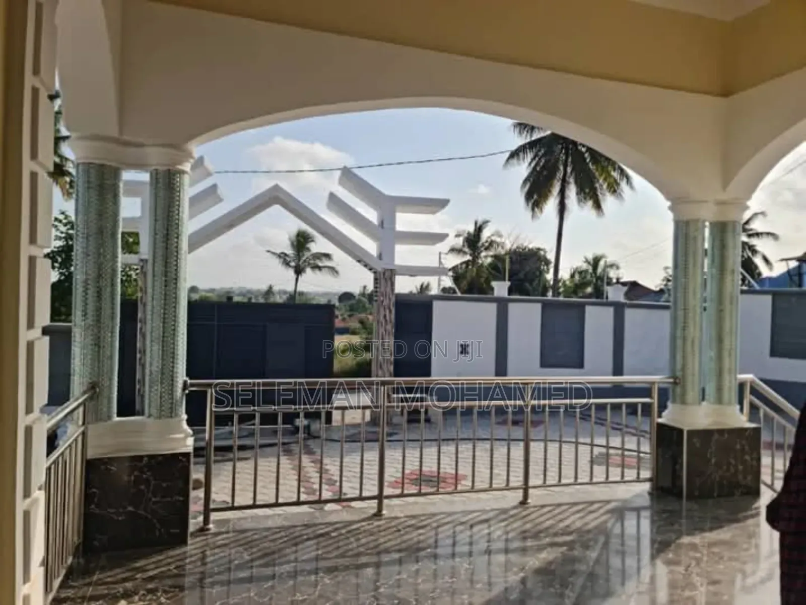 Furnished 4bdrm House in Biriani Real Estate, Goba for sale
