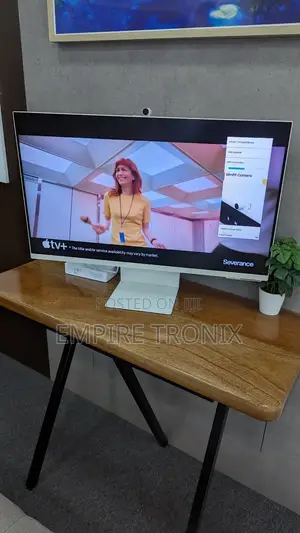 Samsung 32" Smart Monitor M8 M80C With Webcam White