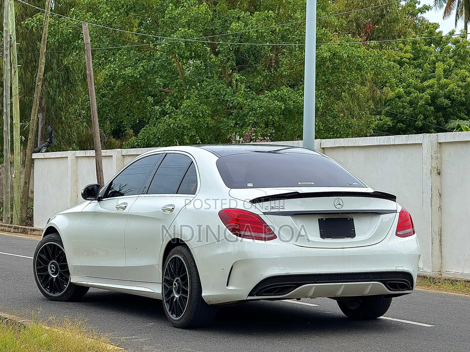 Mercedes-Benz C200 2015 White