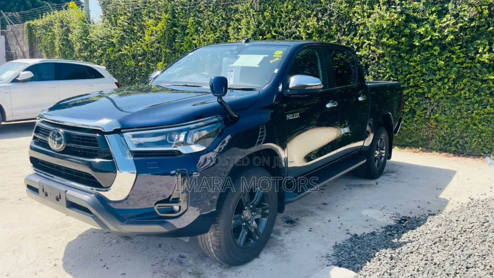 Toyota Hilux 2022 Blue