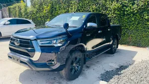 Toyota Hilux 2022 Blue