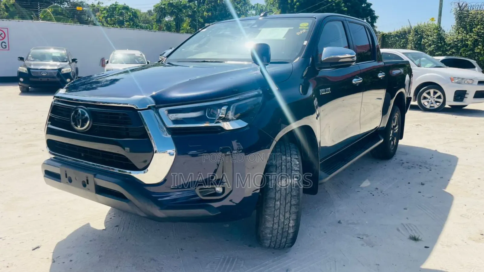 Toyota Hilux 2022 Blue