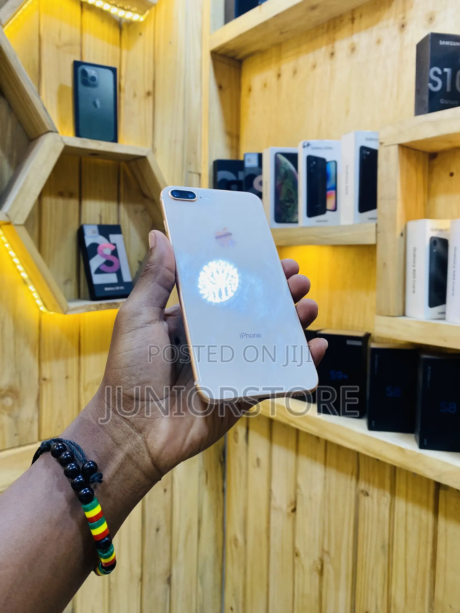 Apple iPhone 8 Plus 64 GB White