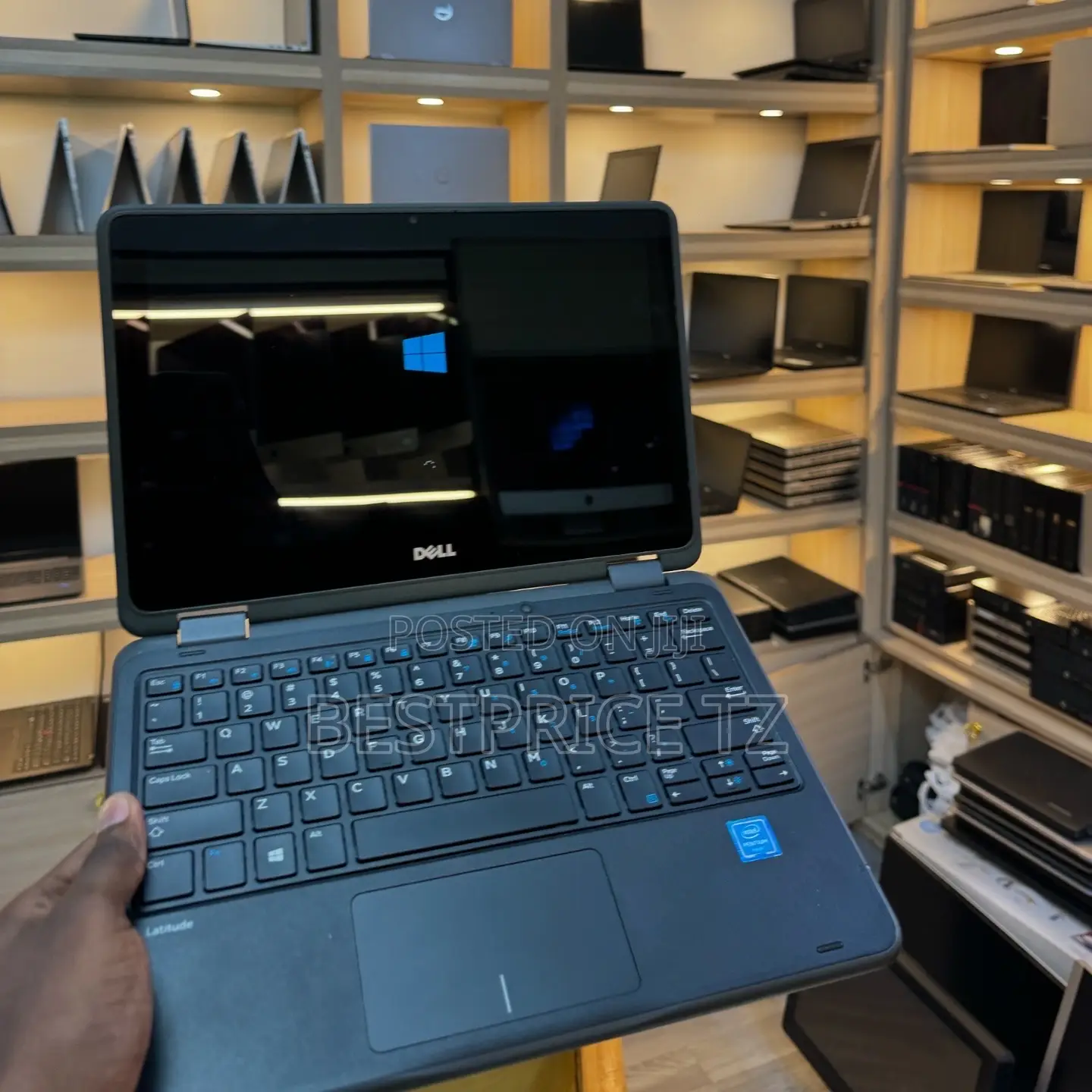 Laptop Dell Latitude 3189 4GB Intel HDD+SSD 128GB