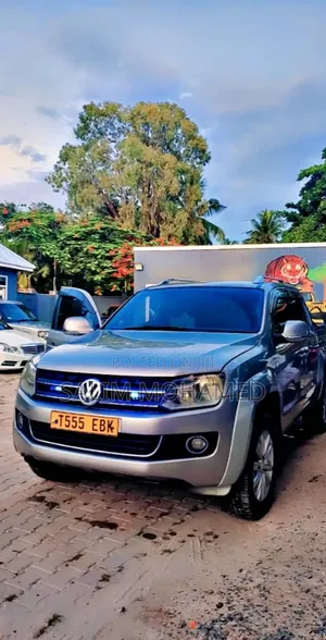 Photo - Volkswagen Amarok 2011 Silver