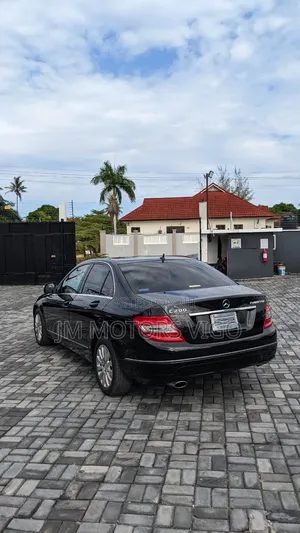 Mercedes-Benz C200 2007 Black