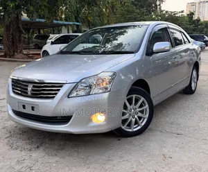 Toyota Premio 2013 Silver