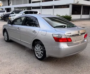 Toyota Premio 2013 Silver