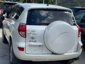 Toyota RAV4 2008 White
