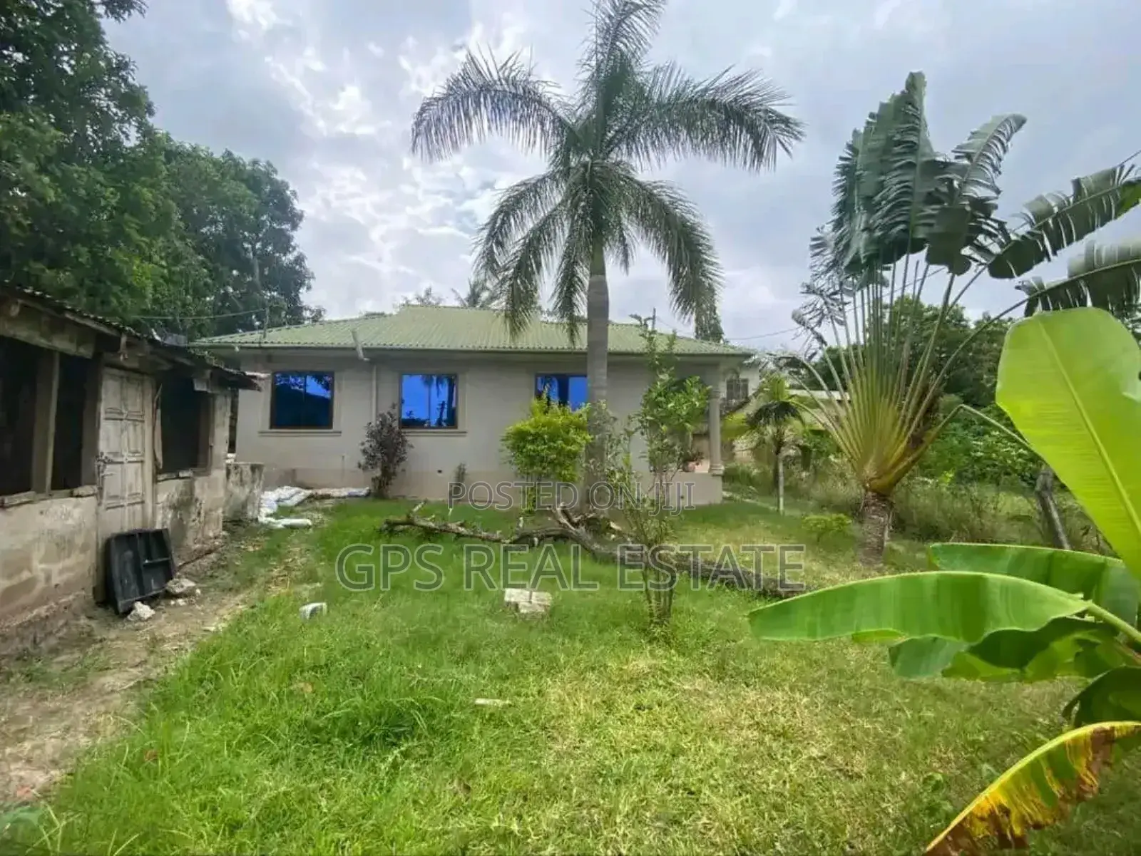 3bdrm House in Kibanda Cha Mkaa, Kinondoni for sale