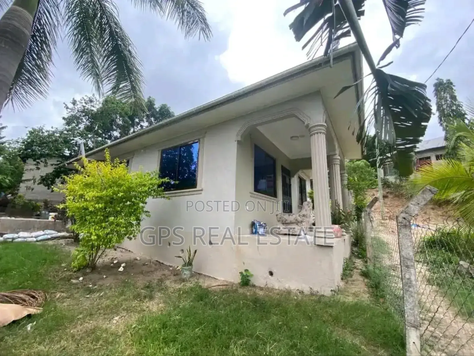 3bdrm House in Kibanda Cha Mkaa, Kinondoni for sale