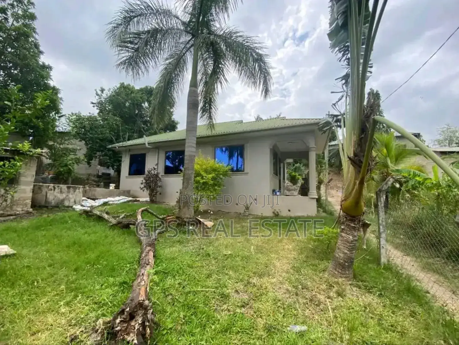 3bdrm House in Kibanda Cha Mkaa, Kinondoni for sale