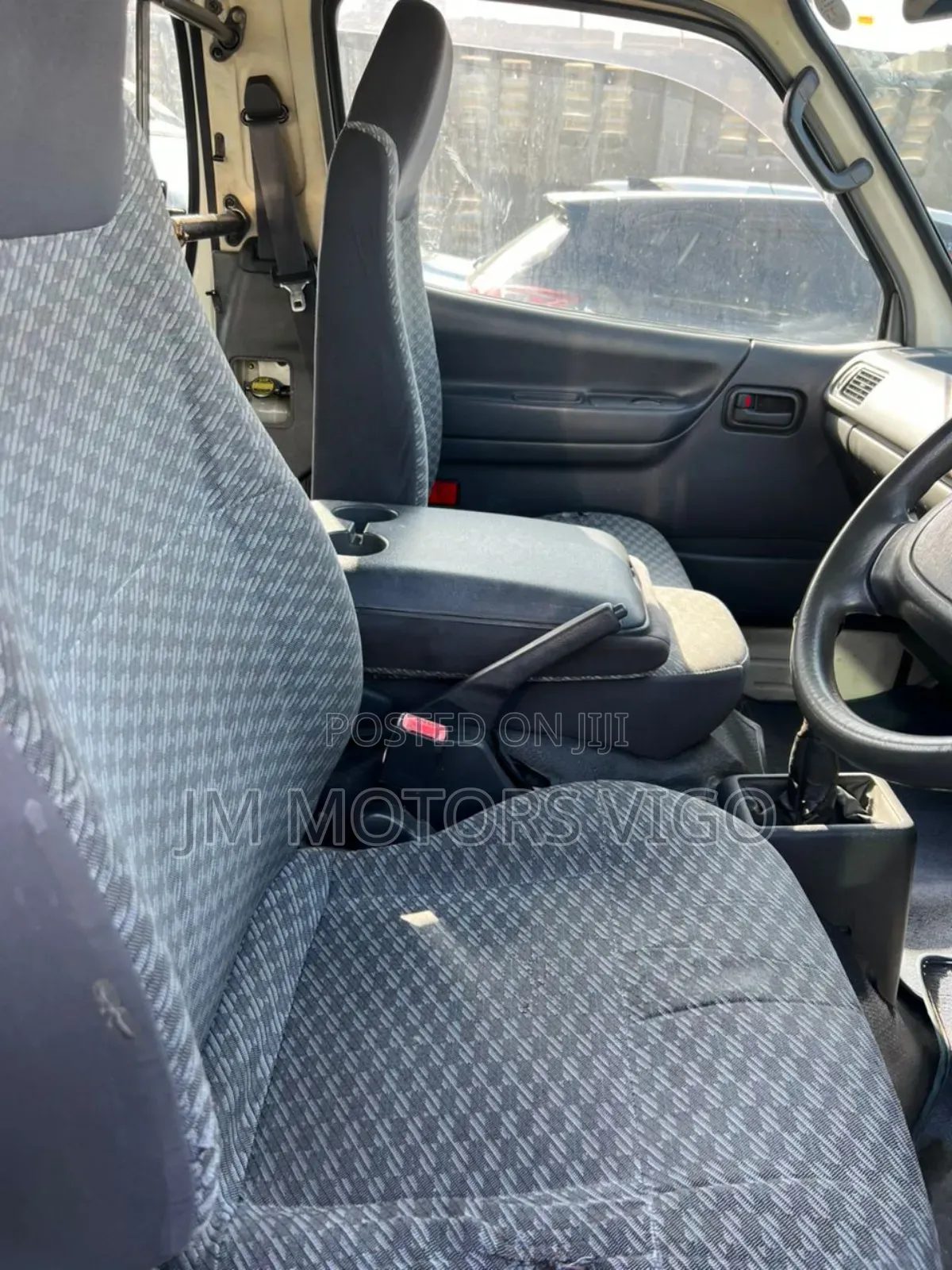 Toyota HiAce 1998 White