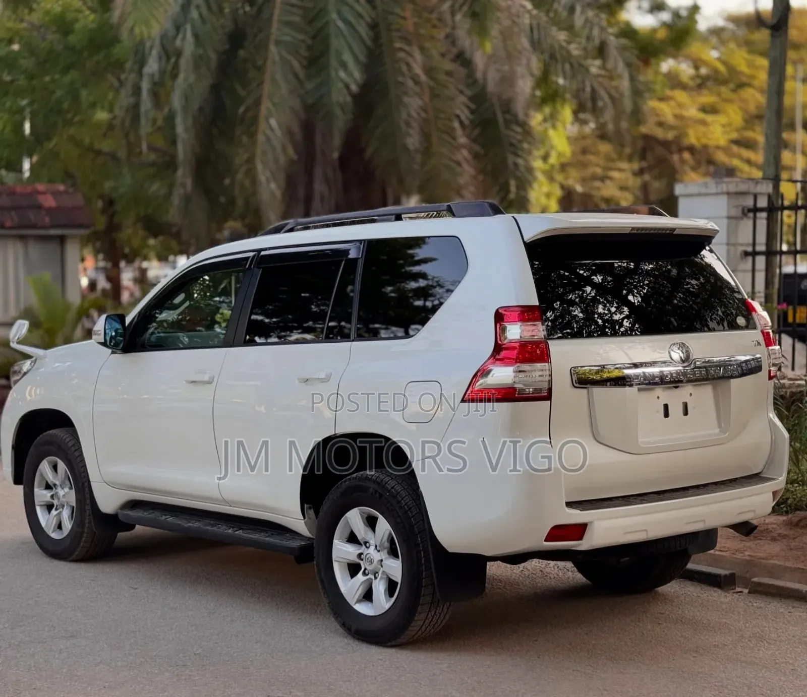 Toyota Land Cruiser Prado 2015 Pearl