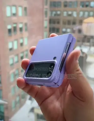 Samsung Galaxy Z Flip4 128 GB