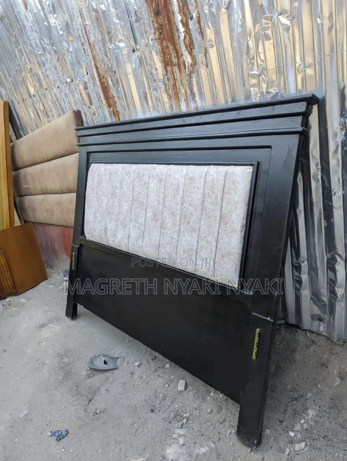 V.I.P Super Morden Bed Mbao Mix Sofa, 5/6 ,Kitanda