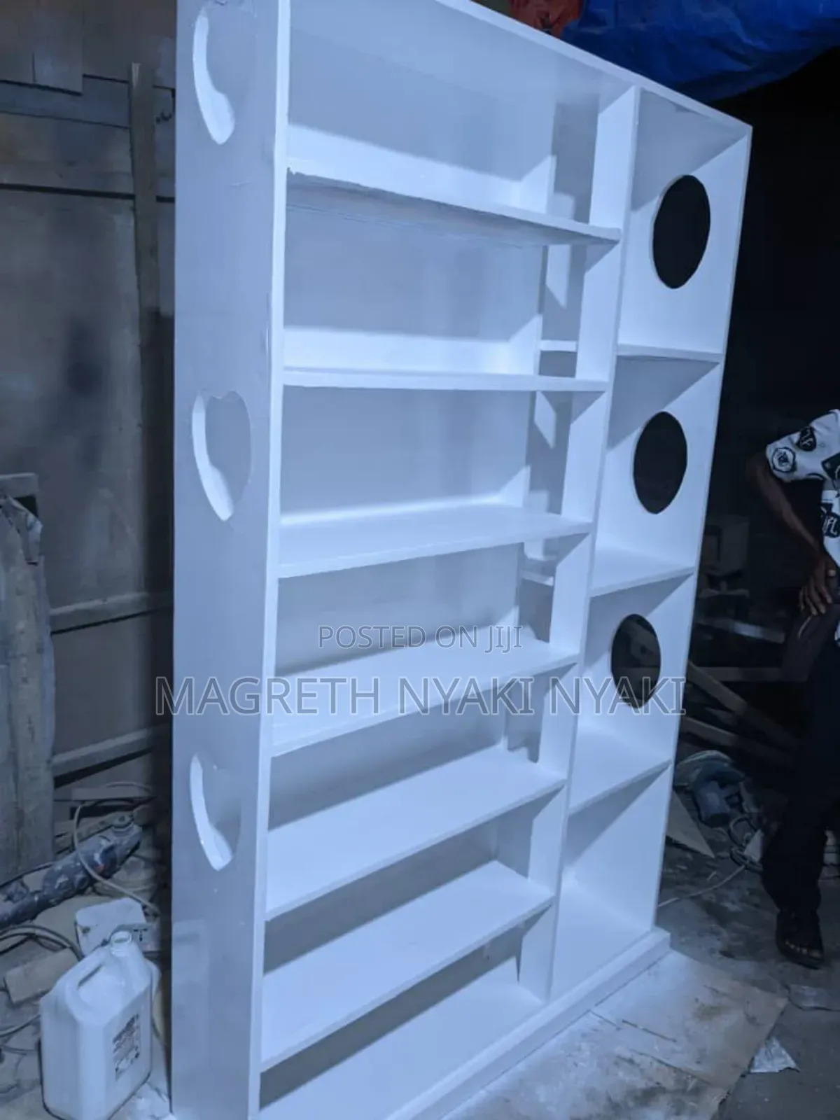 Nauza Shoe Rack Ya Viatu Na Pochi Mpya Kabisa