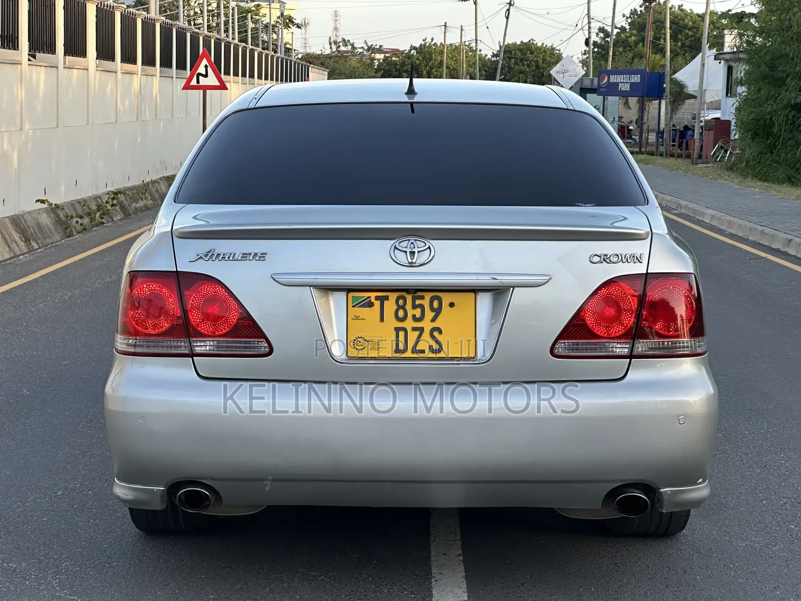 Toyota Crown 2004 Silver
