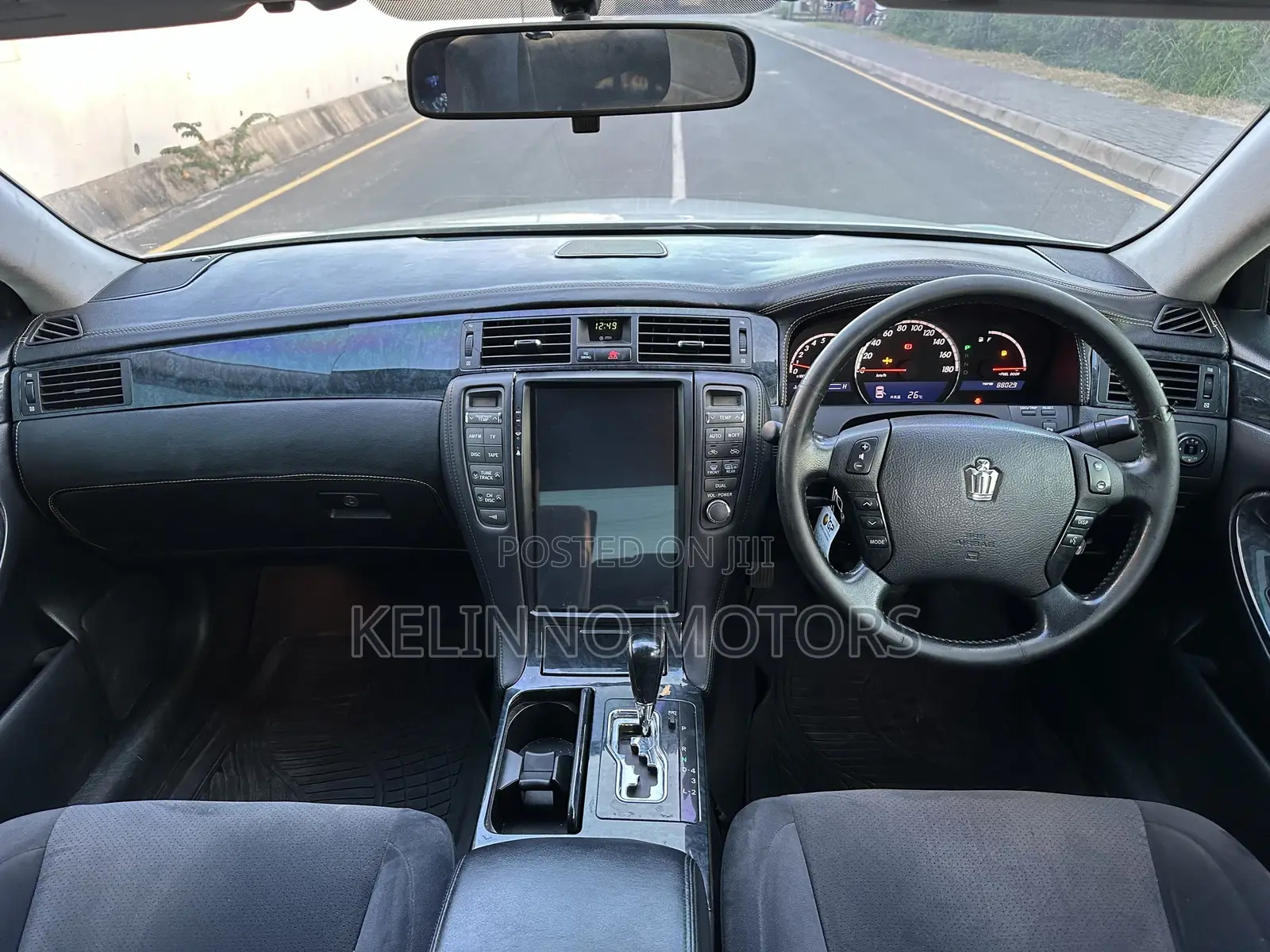 Toyota Crown 2004 Silver